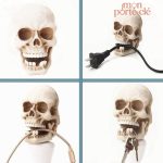 Porte-clé mural original motif tête de mort