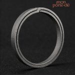 Porte-clé rond en matériau titane
