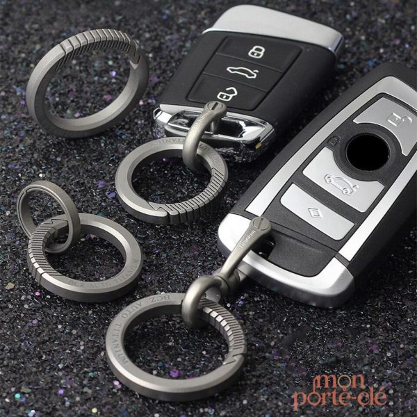 Mousqueton de sécurité titane pour clés