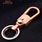 Porte-clé homme en acier avec attache mousqueton