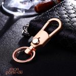Porte-clé élégant en acier pour homme