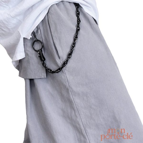 Porte-clé intemporel pour homme, finition en acier