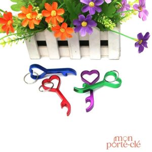 Décapsuleur pratique et élégant en porte-clé