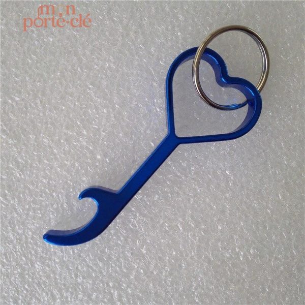 Porte-clé design en aluminium avec décapsuleur intégré