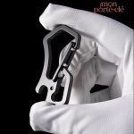 Porte-clé décapsuleur design en acier inox