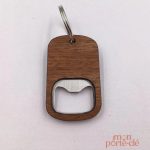 Élégant porte-clé décapsuleur en bois