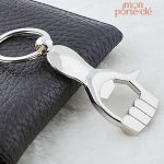 Porte-clé décapsuleur pratique et amusant
