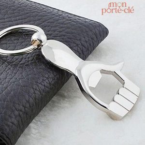 Porte-clé décapsuleur pratique et amusant