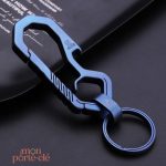 Porte-clé décapsuleur robuste et élégant