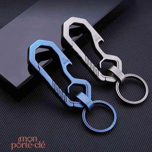 Porte-clé en titane, accessoire utile et stylé