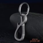 Porte-Clé Décapsuleur Titane L'Homme Moderne