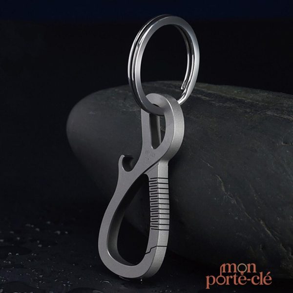 Porte-Clé Décapsuleur Titane L'Homme Moderne