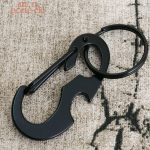 Décapsuleur pratique en porte-clé noir