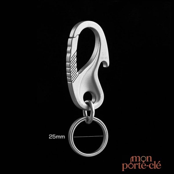 Porte-Clé Décapsuleur en titane élégant
