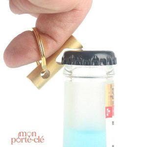 Mini décapsuleur en porte-clé doré