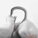 Design minimaliste : porte-clé décapsuleur Épuré