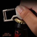 Décapsuleur élégant en acier, parfait en porte-clé