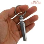 Porte-clé en acier avec fonction décapsuleur