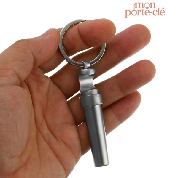 Porte-clé en acier avec fonction décapsuleur