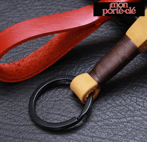 Porte-clé avec lanière en cuir, idéal pour tous les jours