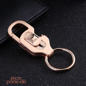 Porte-clé pratique avec fonction décapsuleur intégrée