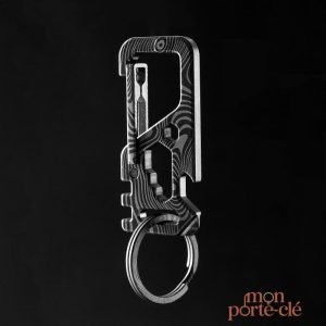 Porte-Clé Multifonction en Titane