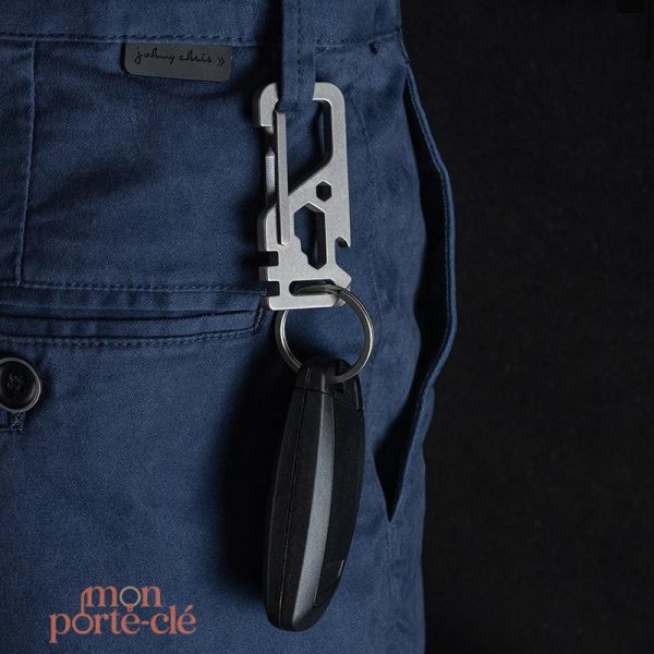 Porte-clé utilitaire en titane