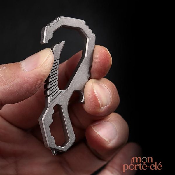 Porte-Clé Multifonction en titane avec mousqueton