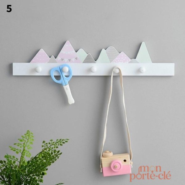 Patère fonctionnelle pour chambre d'ado