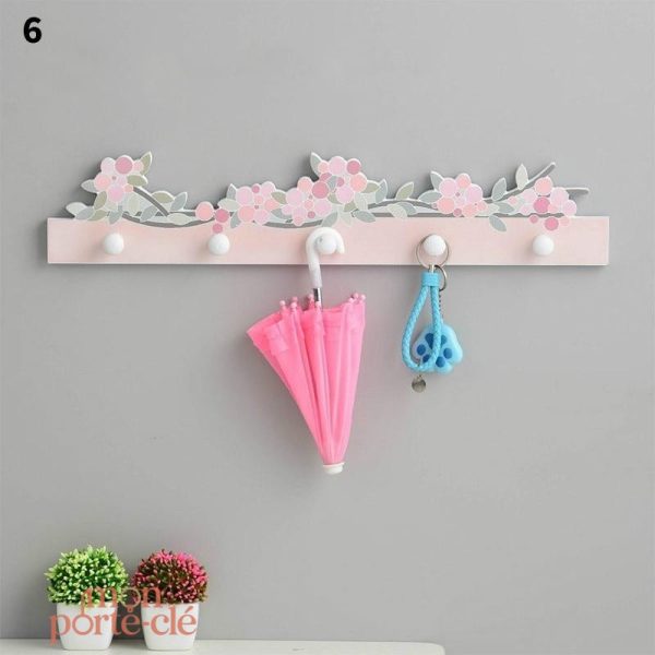 Décoration murale avec porte-clés pour ado