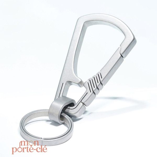 Accessoire pour maintenir les pantalons en place