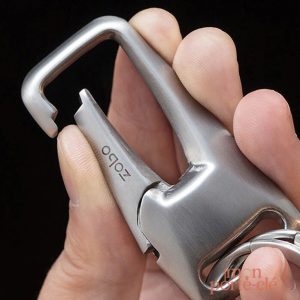 Porte-clé en acier inoxydable, design moderne pour homme