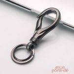Porte-clé homme design moderne en acier