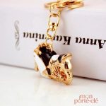 Porte-clé en forme de moto stylisé