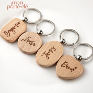 Porte-clé en bois sur mesure pour un style authentique