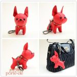 Porte-clé Bouledogue Français pratique et léger