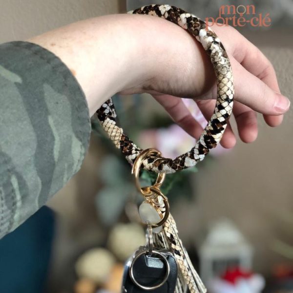 Bracelet en cuir multifonctionnel : porte-clé pratique