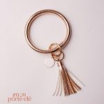 Accessoire cuir : porte-clé au style raffiné