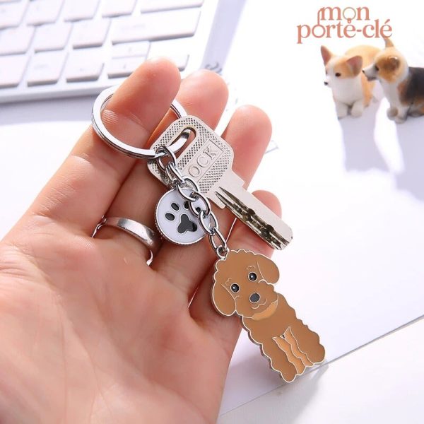 Porte-clé en forme de caniche élégant