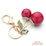 Porte-clé design cerise, accessoire tendance et original