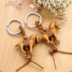 Porte-clé en bois avec motif cheval