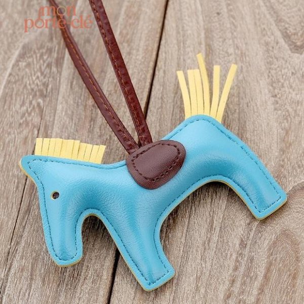 Accessoire porte-clé en cuir cheval stylisé