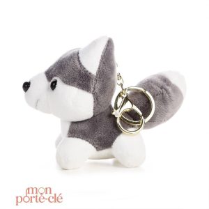 Porte-clé en forme de chien en peluche coloré et ludique