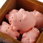 Porte-clé cochon en plastique rose