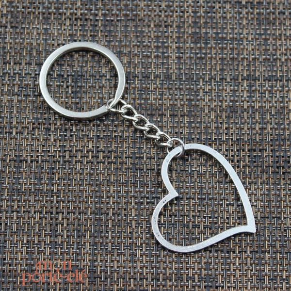 Accessoire porte-clé cœur argenté pour tous les styles