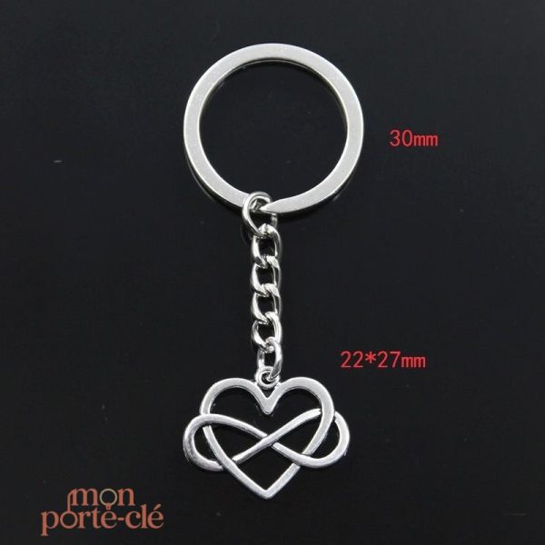 Accessoire porte-clé en forme de cœur intemporel