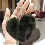 Accessoire porte-clé cœur en peluche