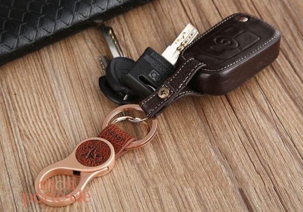 Porte-clé en cuir, mélange de fonctionnalité et style