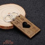 Porte-clé couple en bois, accessoire romantique