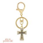 Porte-Clé Croix Chrétienne en design moderne
